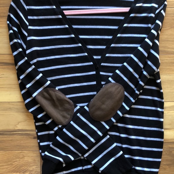 Cardigan - Picture 3 of 4